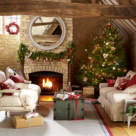 housetohomeliving-room–Christmas–glam–Ideal-Home | Trying to ...